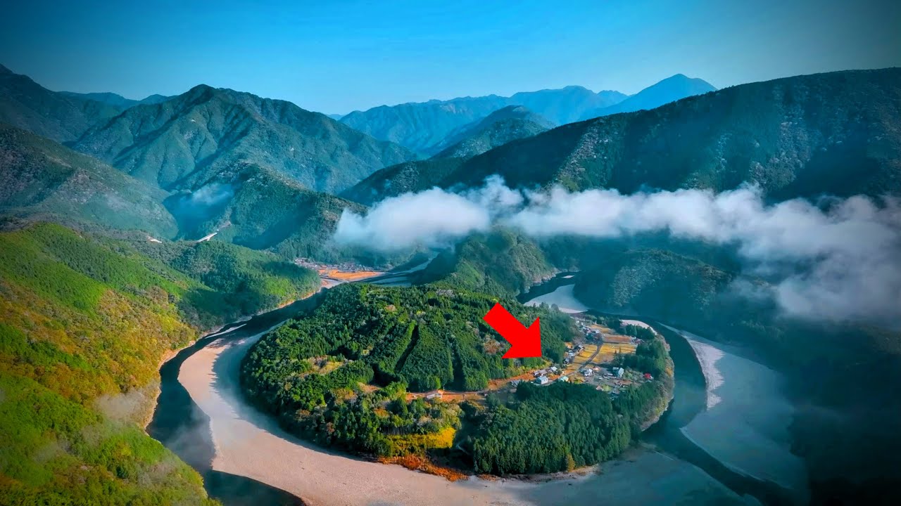 【隔絶された陸の孤島】まるでゲームの世界のような場所にある秘境の限界集落。珍しい地形にある美しい日本の原風景 / 後世に残したい絶景の「木津呂 ...